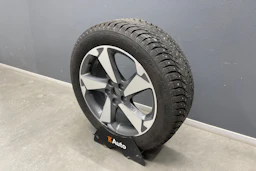 sininen Ford Focus 2019 kuva 11.