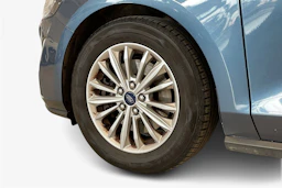 sininen Ford Focus 2019 kuva 9.