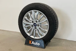 sininen Ford Focus 2019 kuva 10.