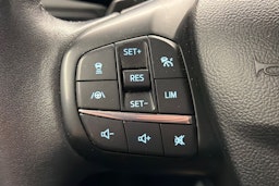 musta Ford Focus 2019 kuva 16.