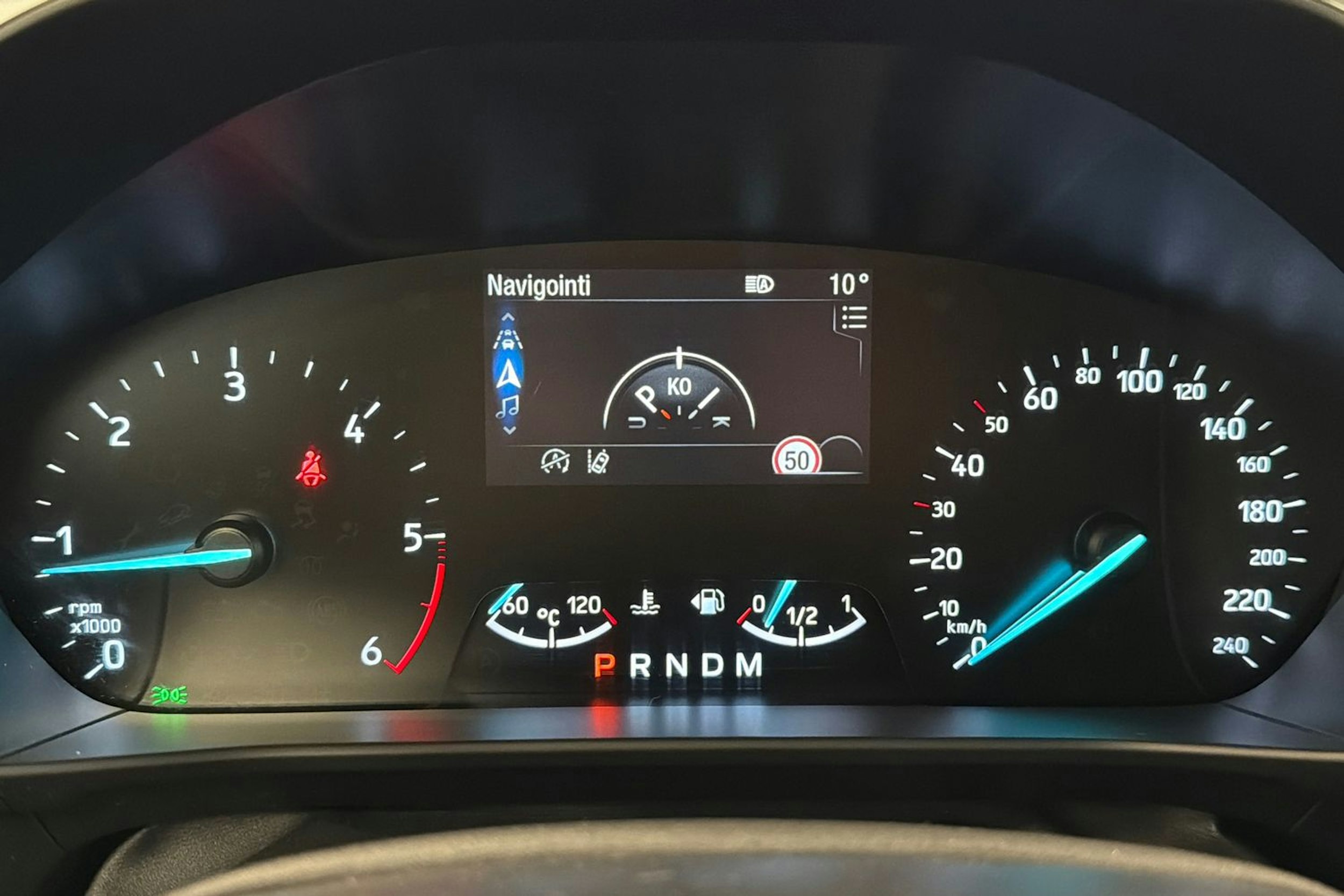 musta Ford Focus 2019 kuva 17.