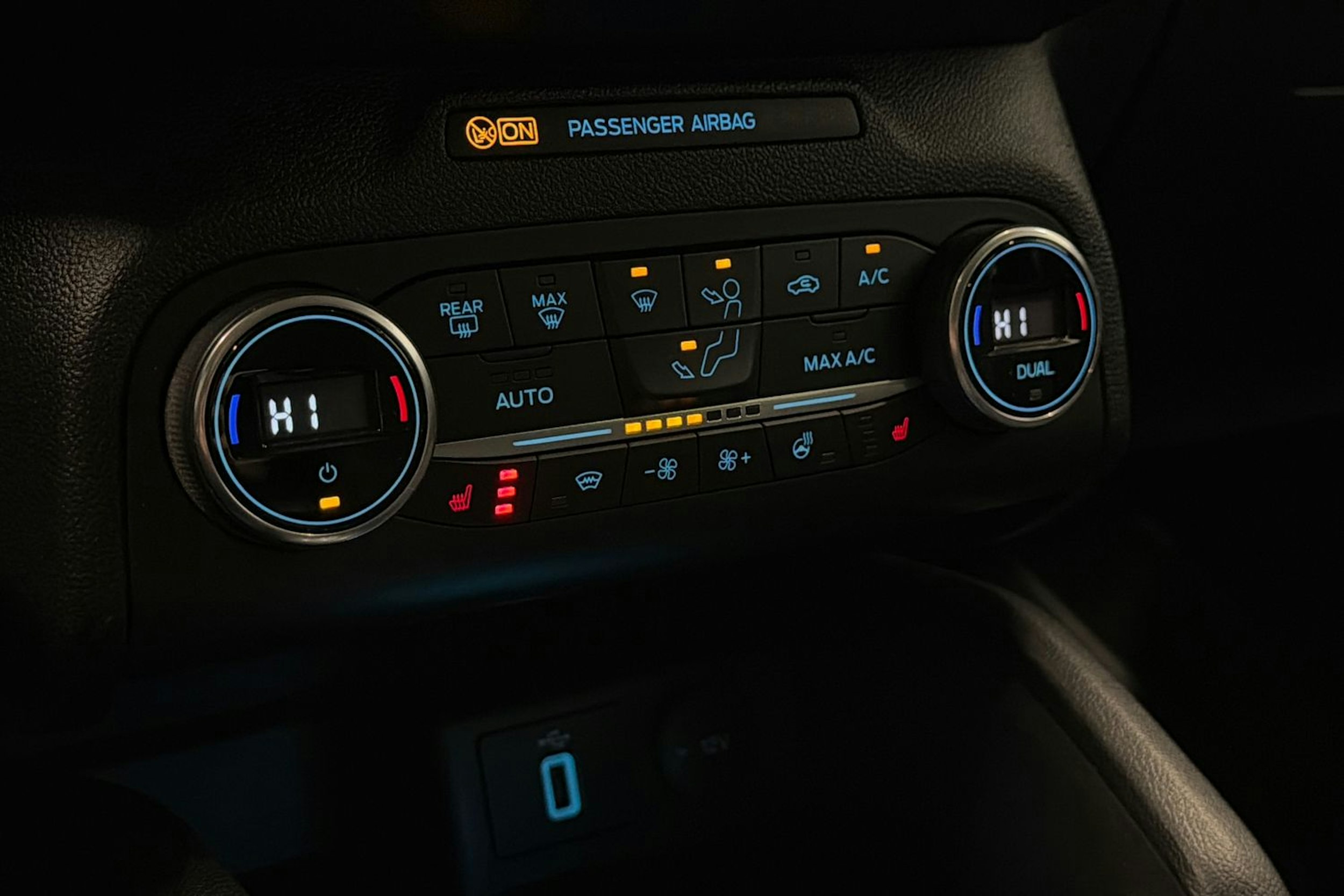 musta Ford Focus 2019 kuva 20.