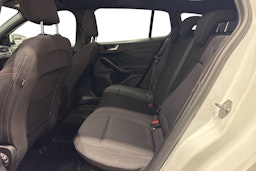 valkoinen Ford Focus 2019 kuva 10.