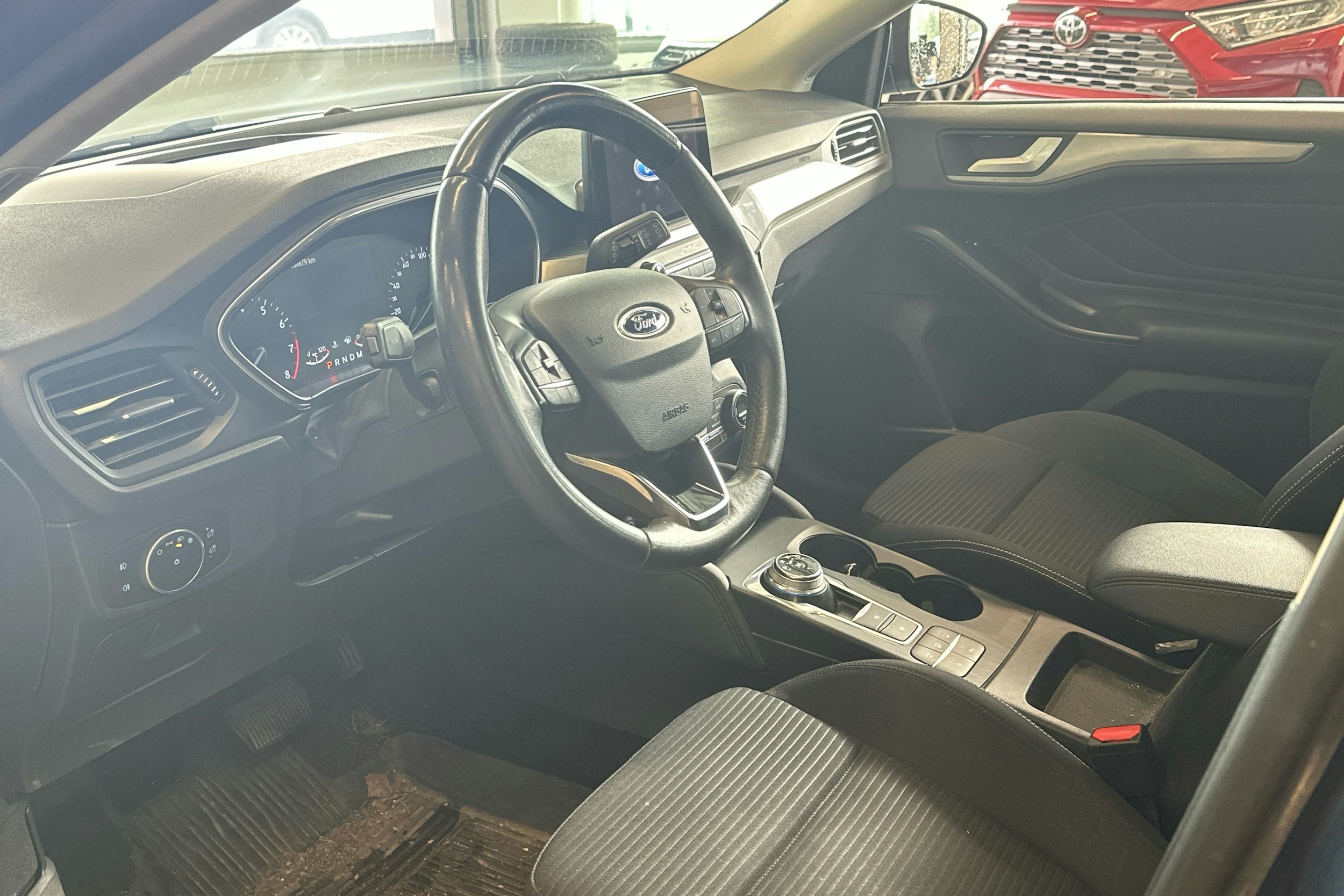 sininen Ford Focus 2019 kuva 3.