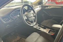 sininen Ford Focus 2019 kuva 3.