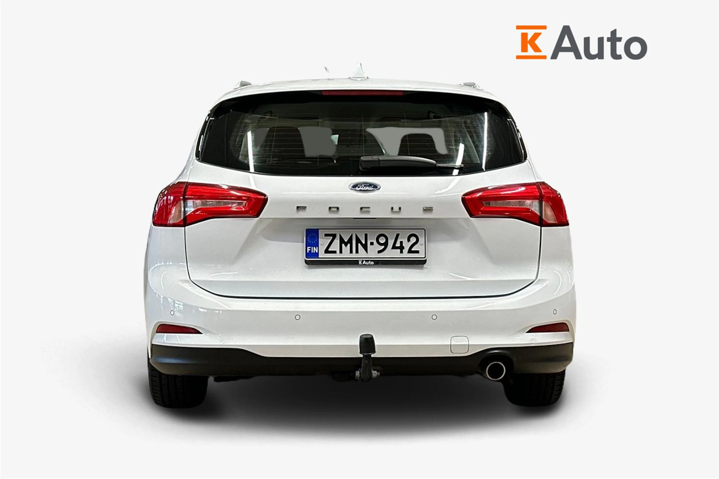 valkoinen Ford Focus 2019 kuva 3.