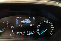 musta Ford Focus 2020 kuva 15.