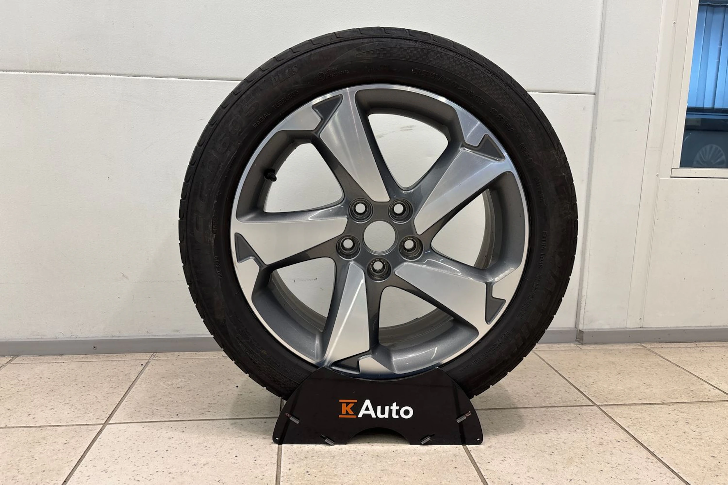 musta Ford Focus 2020 kuva 30.