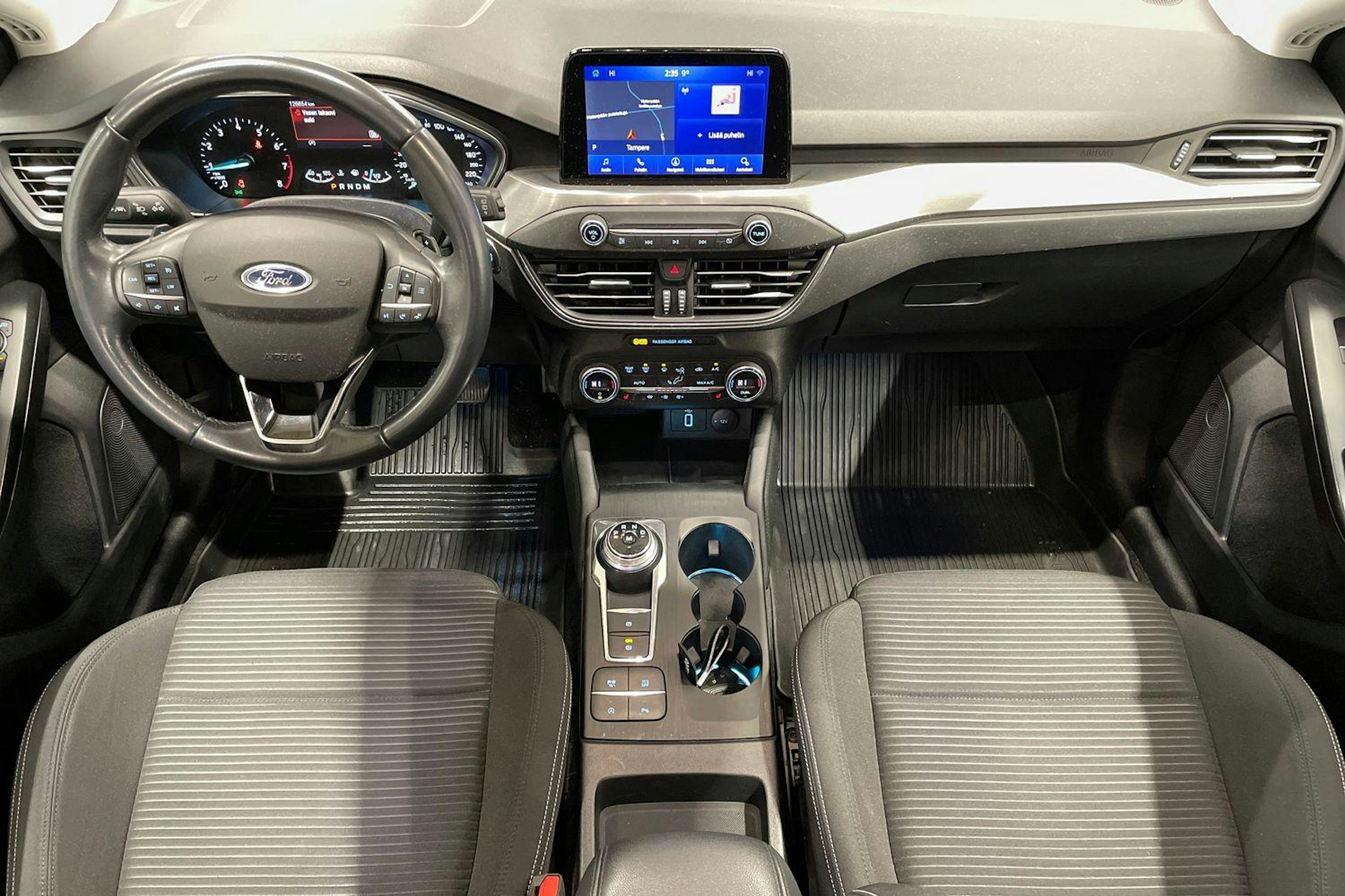 Harmaa Ford FOCUS 2020 kuva 7.