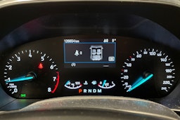 Harmaa Ford FOCUS 2020 kuva 13.