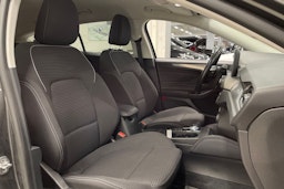 Harmaa Ford FOCUS 2020 kuva 22.