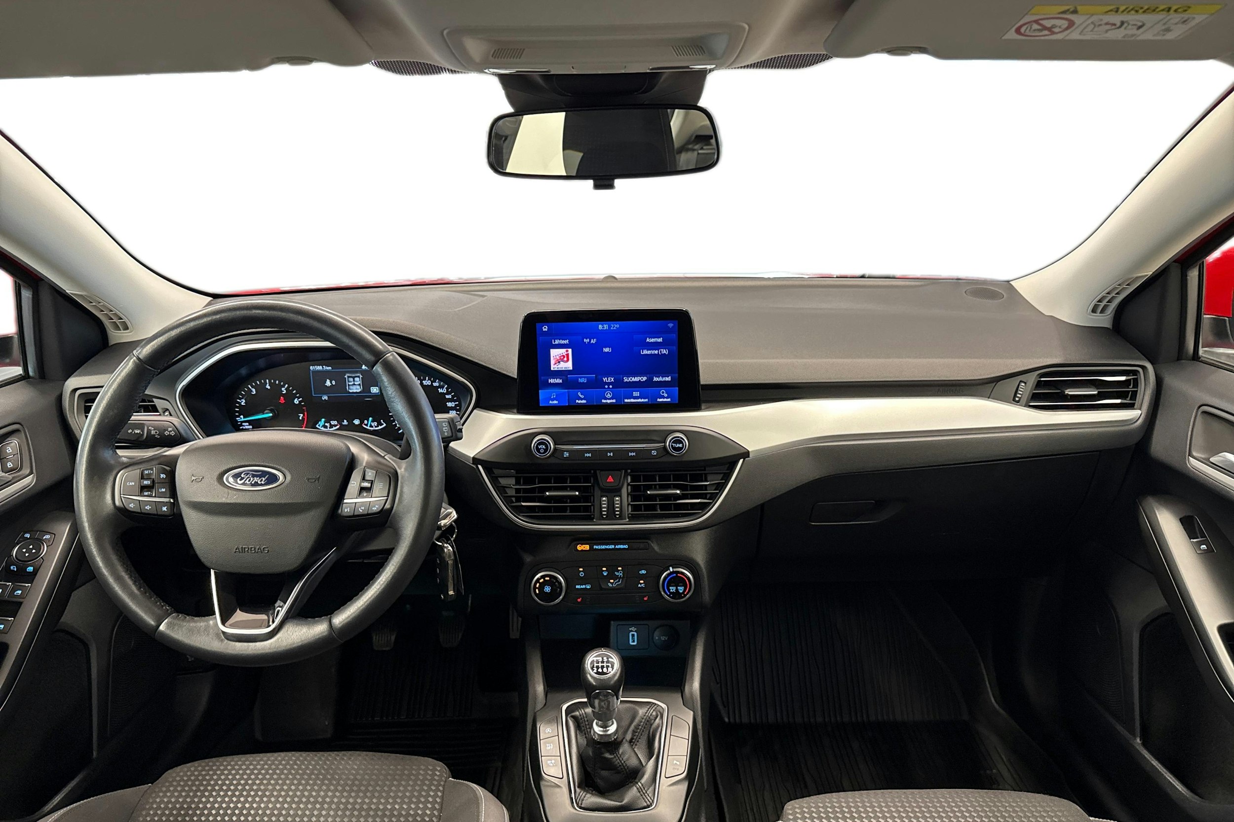 punainen Ford Focus 2020 kuva 9.