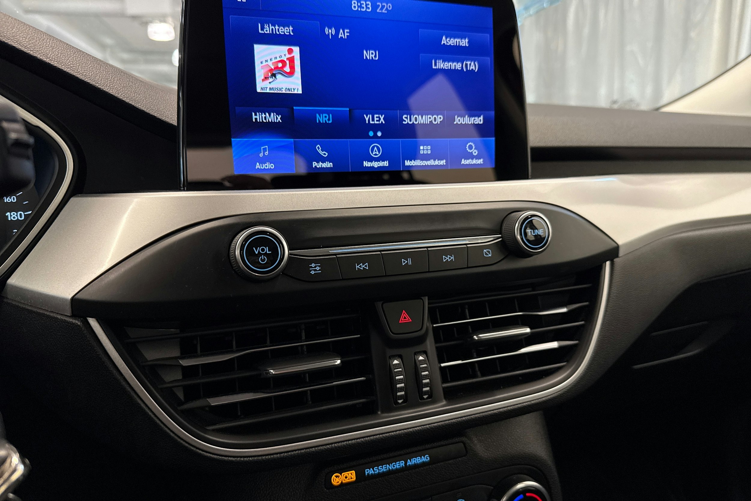 punainen Ford Focus 2020 kuva 27.