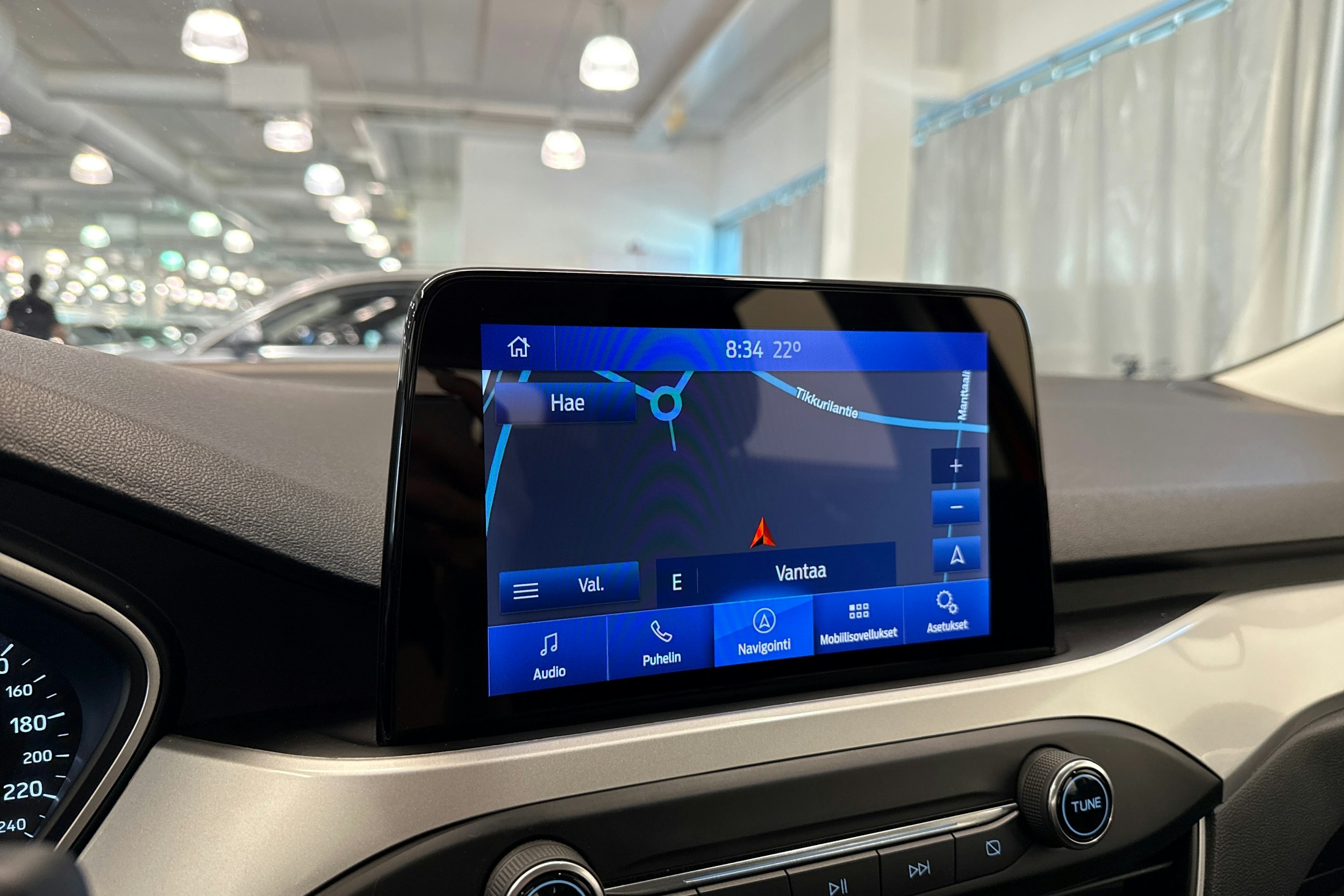 punainen Ford Focus 2020 kuva 32.