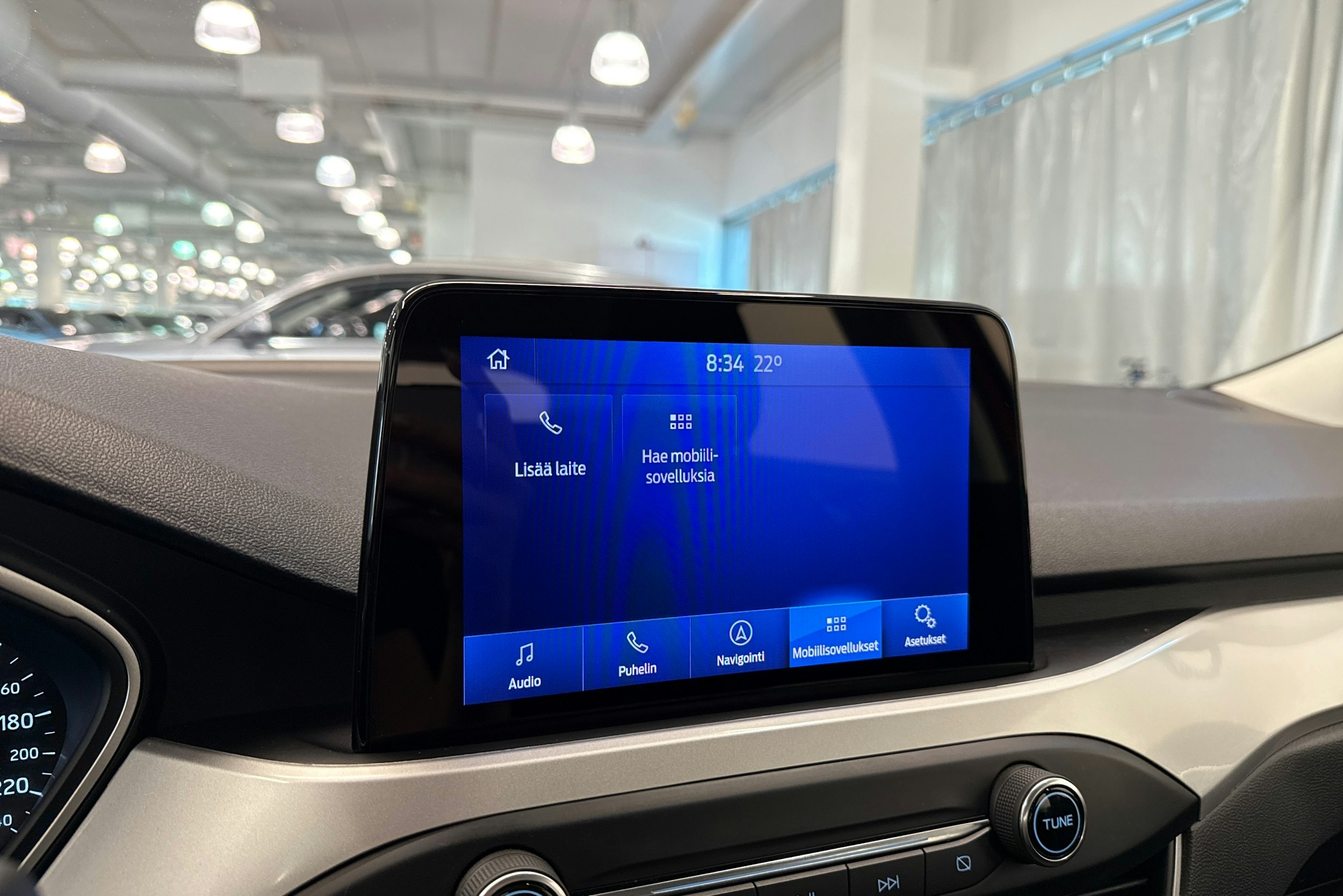 punainen Ford Focus 2020 kuva 33.