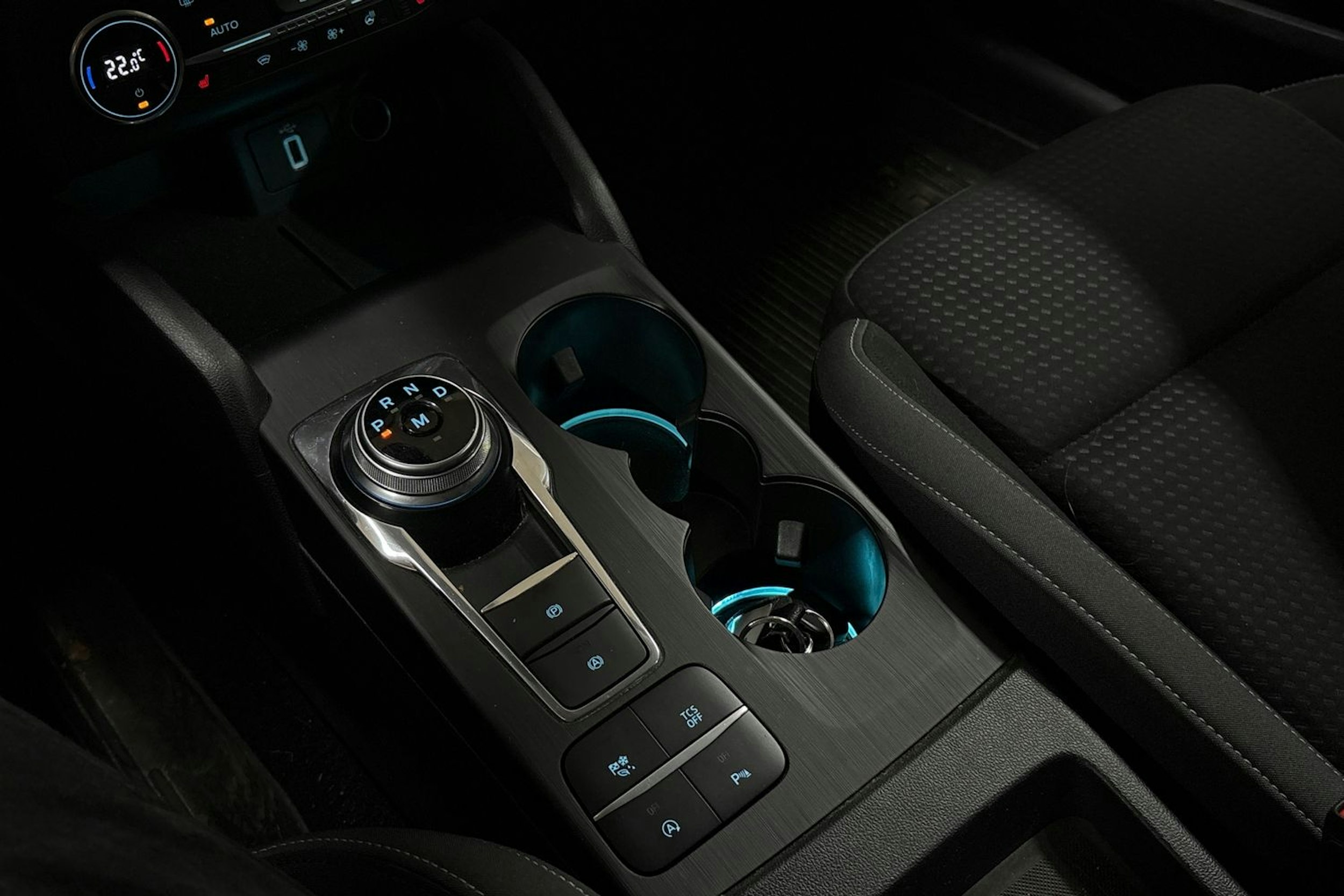 Valkoinen Ford FOCUS 2020 kuva 23.