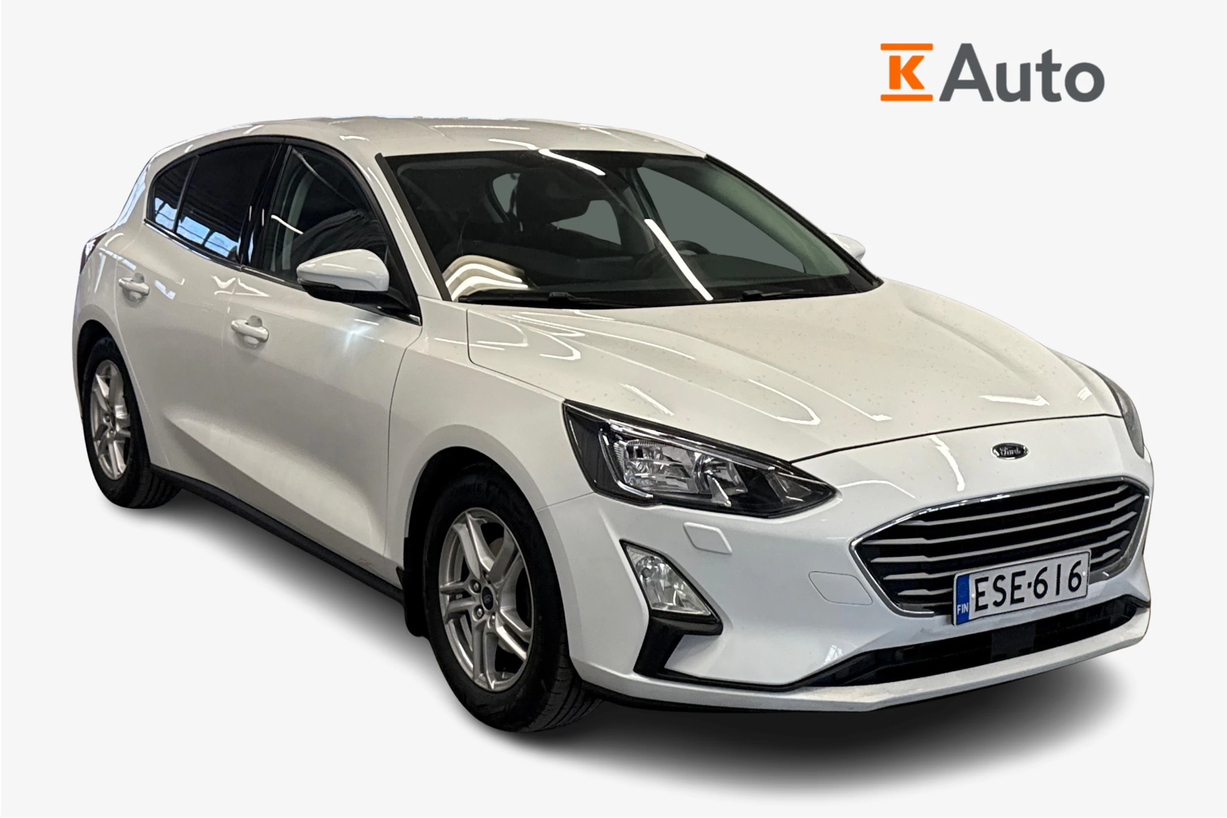 valkoinen Ford Focus 2020 kuva 1.