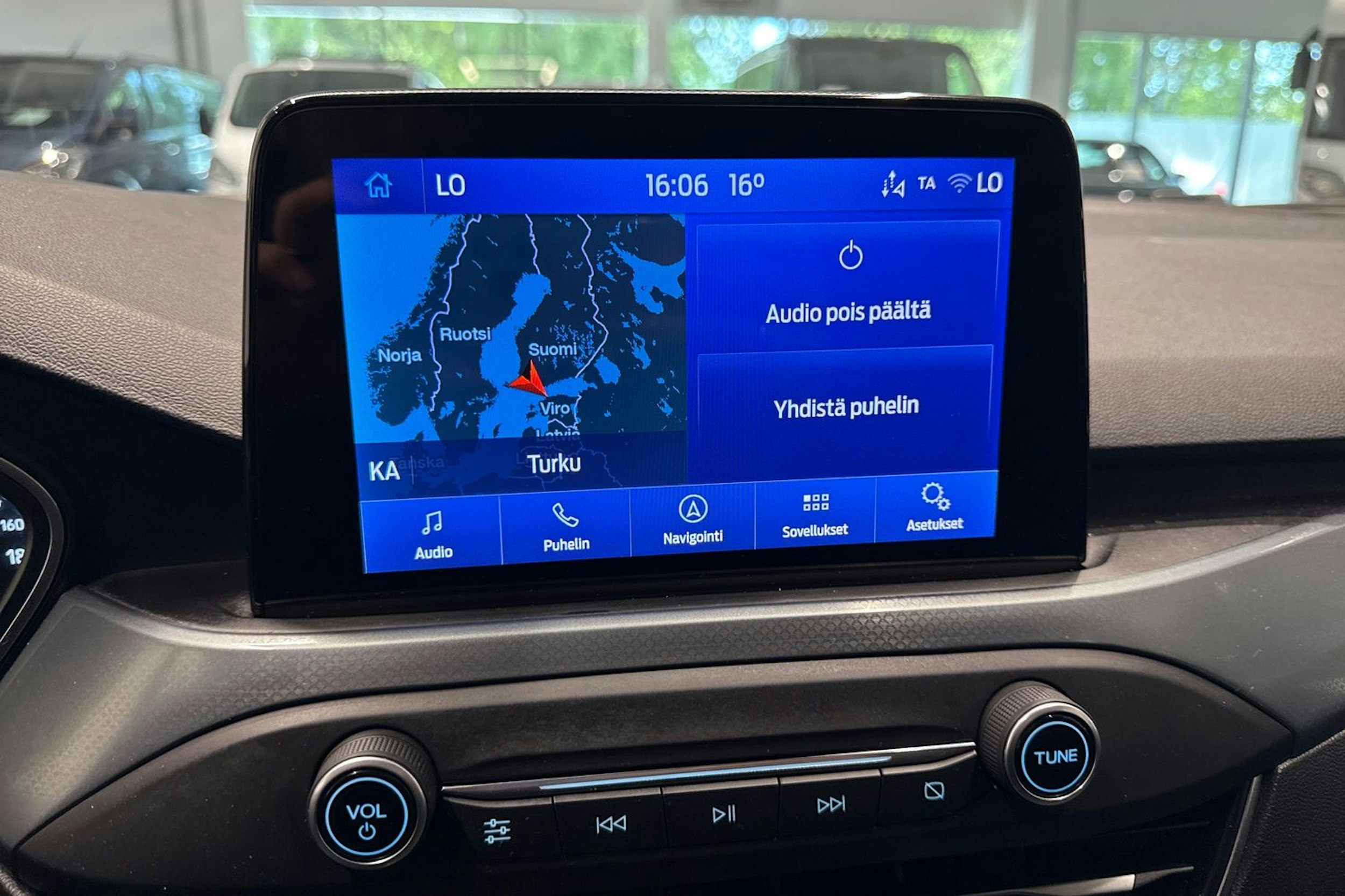 Valkoinen Ford FOCUS 2020 kuva 23.