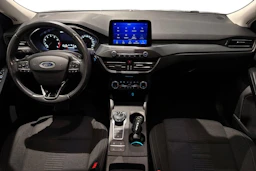 sininen Ford Focus 2020 kuva 7.