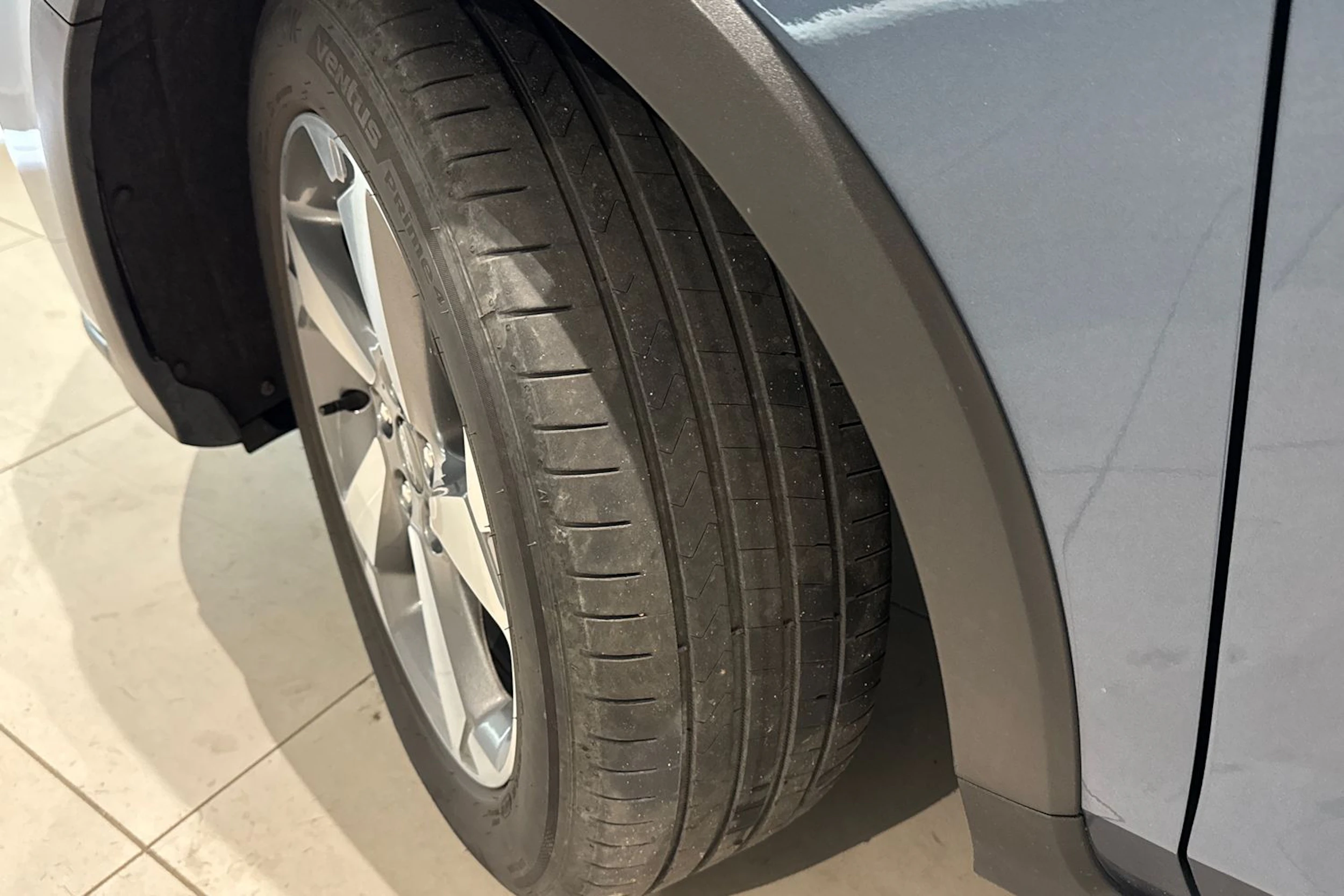 sininen Ford Focus 2020 kuva 10.