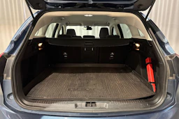 sininen Ford Focus 2020 kuva 12.