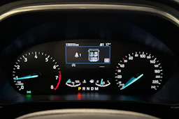sininen Ford Focus 2020 kuva 15.