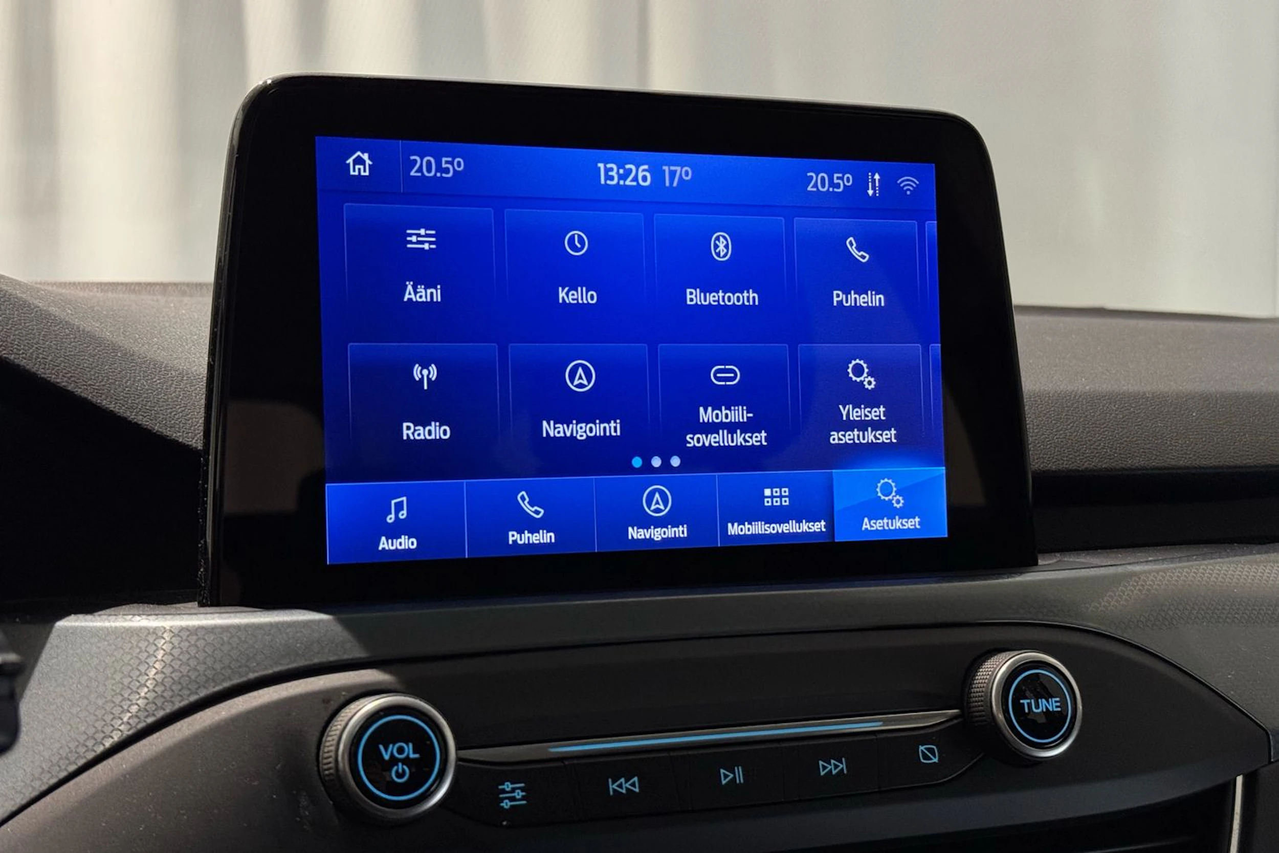 sininen Ford Focus 2020 kuva 16.