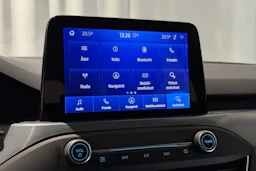 sininen Ford Focus 2020 kuva 16.