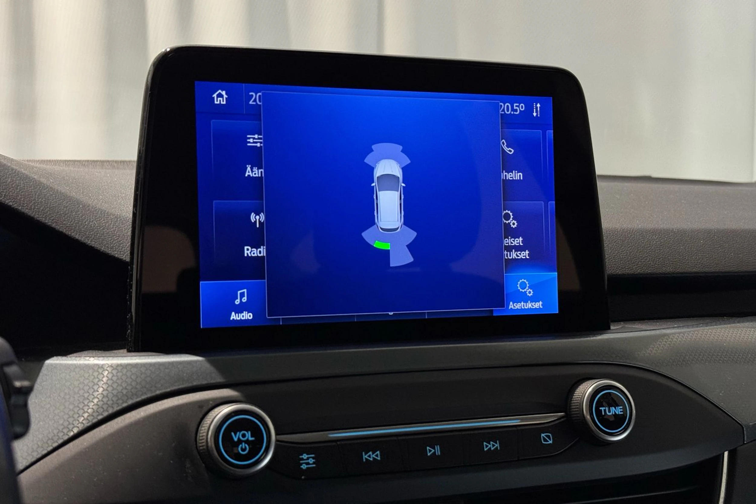 sininen Ford Focus 2020 kuva 18.