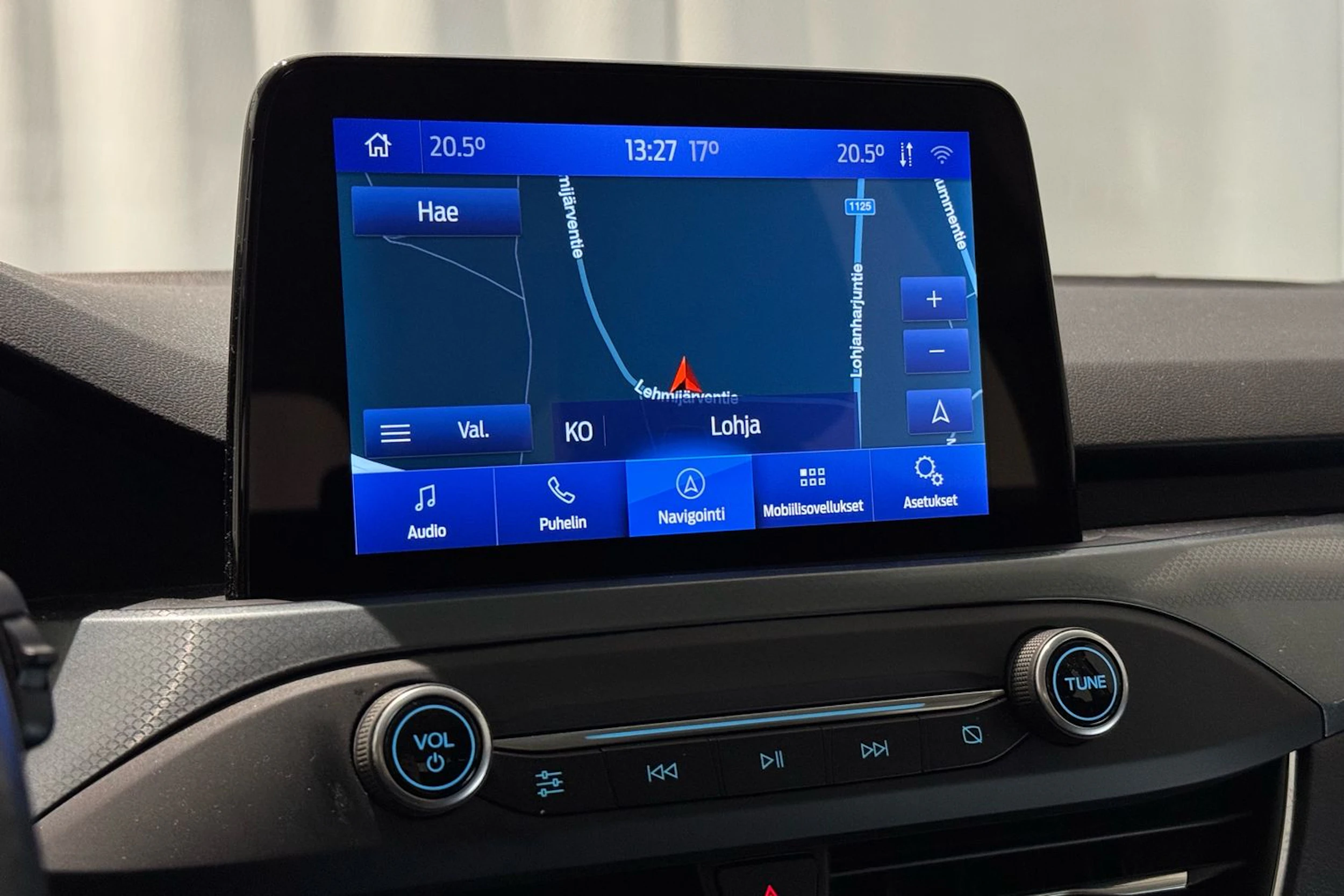 sininen Ford Focus 2020 kuva 19.