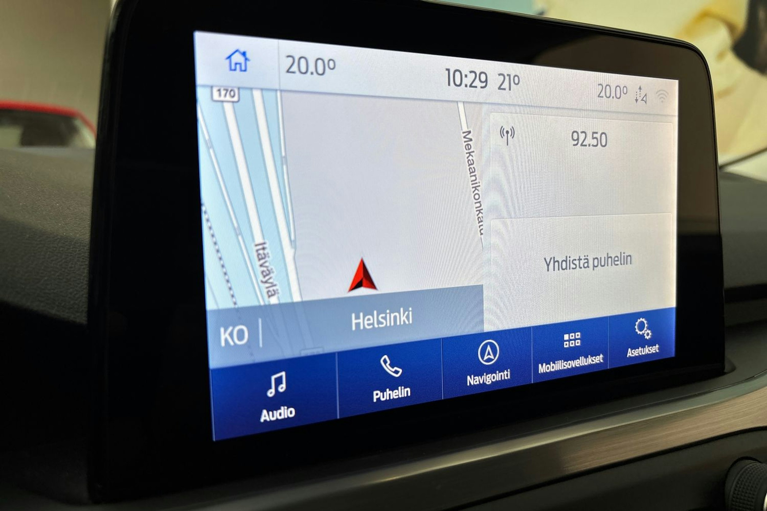 punainen Ford Focus 2020 kuva 19.