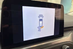 punainen Ford Focus 2020 kuva 23.