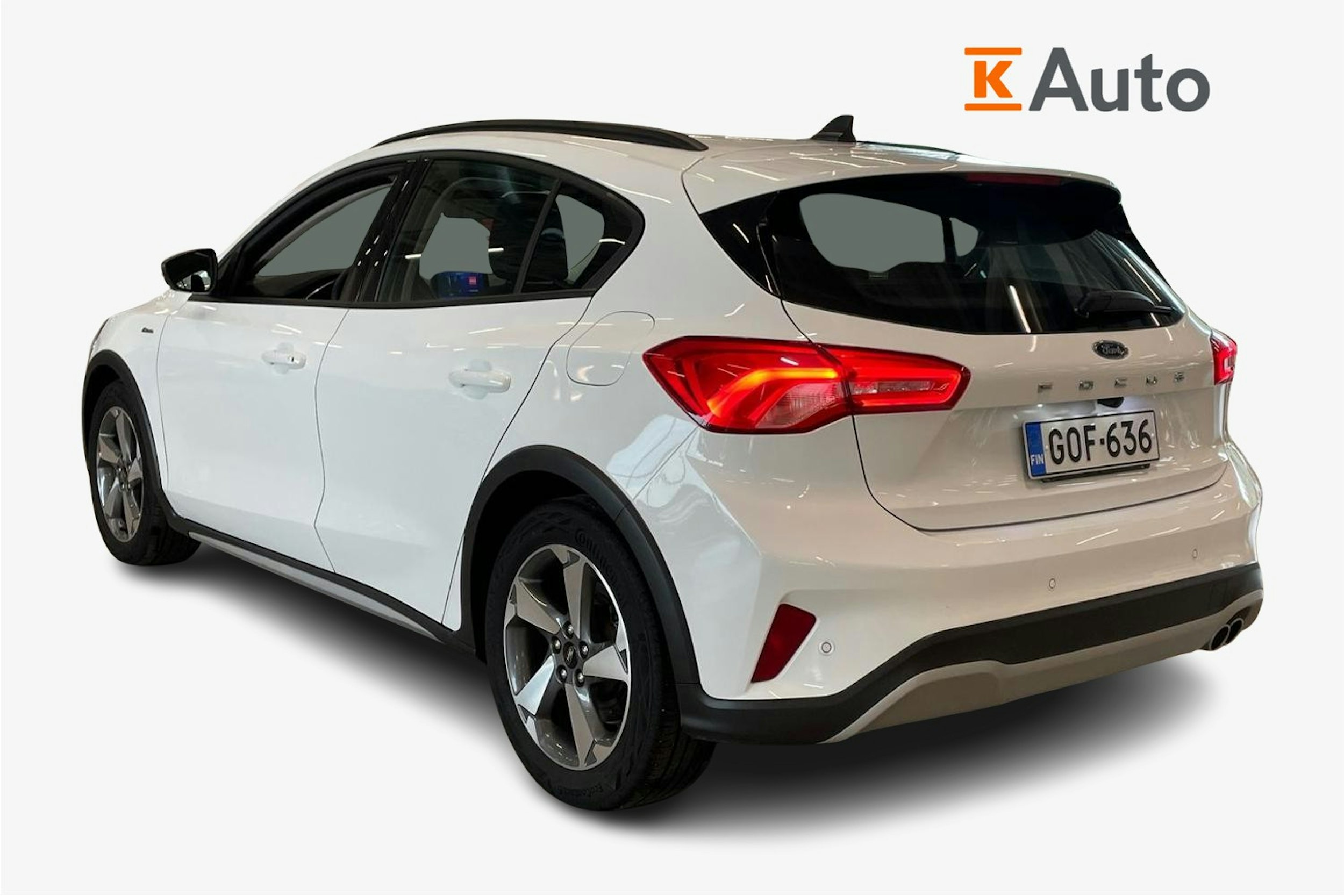 valkoinen Ford Focus 2020 kuva 2.