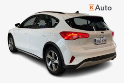 valkoinen Ford Focus 2020 kuva 2.