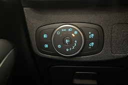 valkoinen Ford Focus 2020 kuva 21.