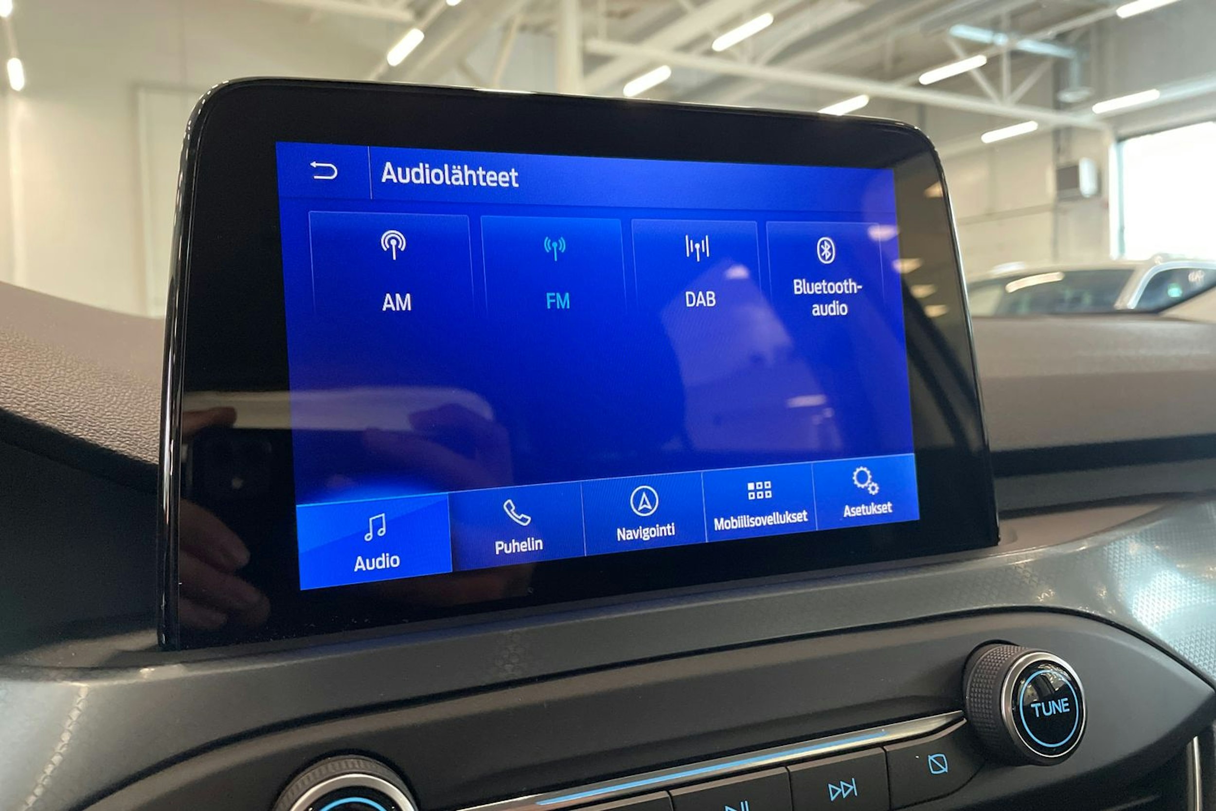 valkoinen Ford Focus 2020 kuva 28.