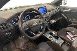 valkoinen Ford Focus 2020 kuva 3.