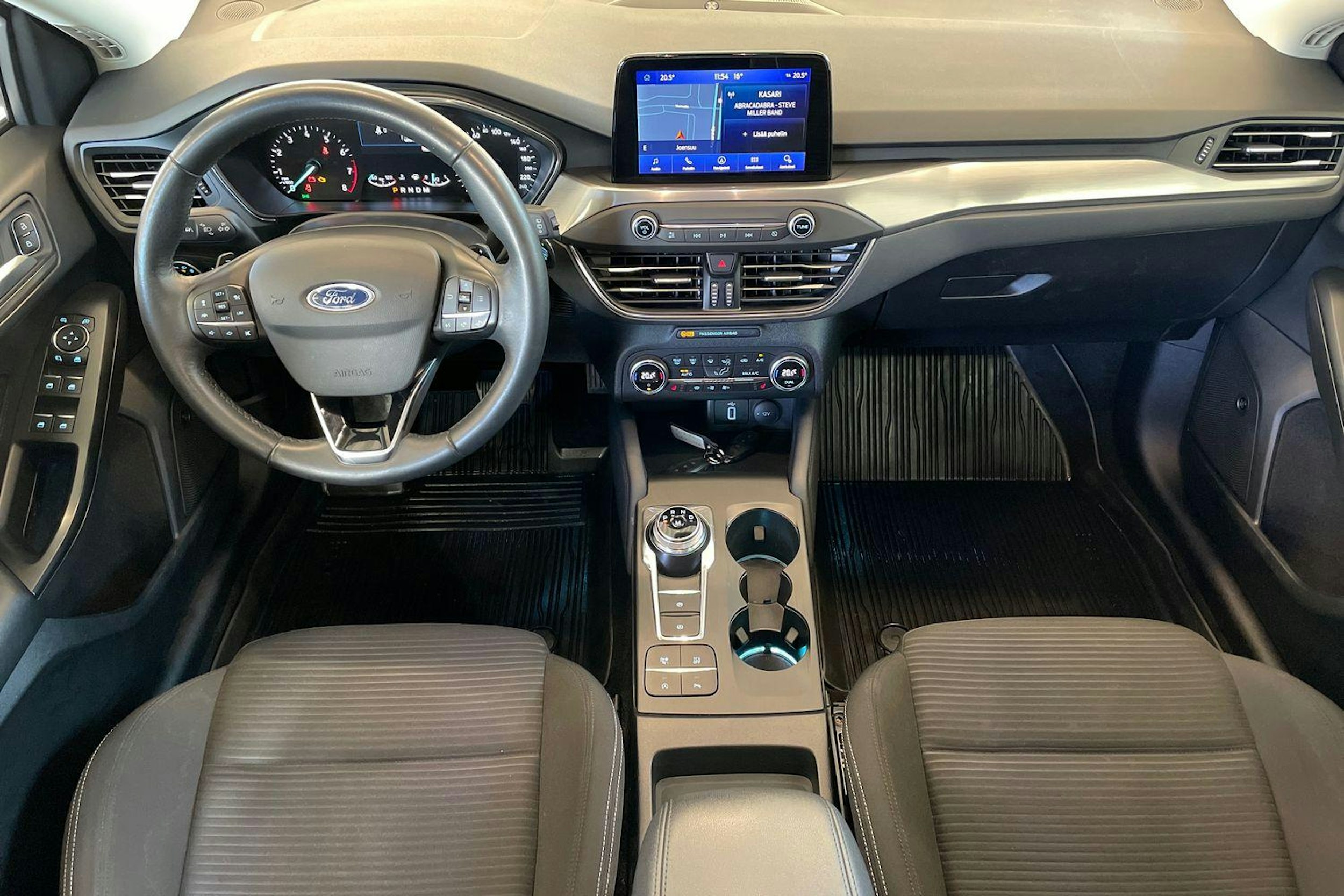 Valkoinen Ford FOCUS 2020 kuva 7.