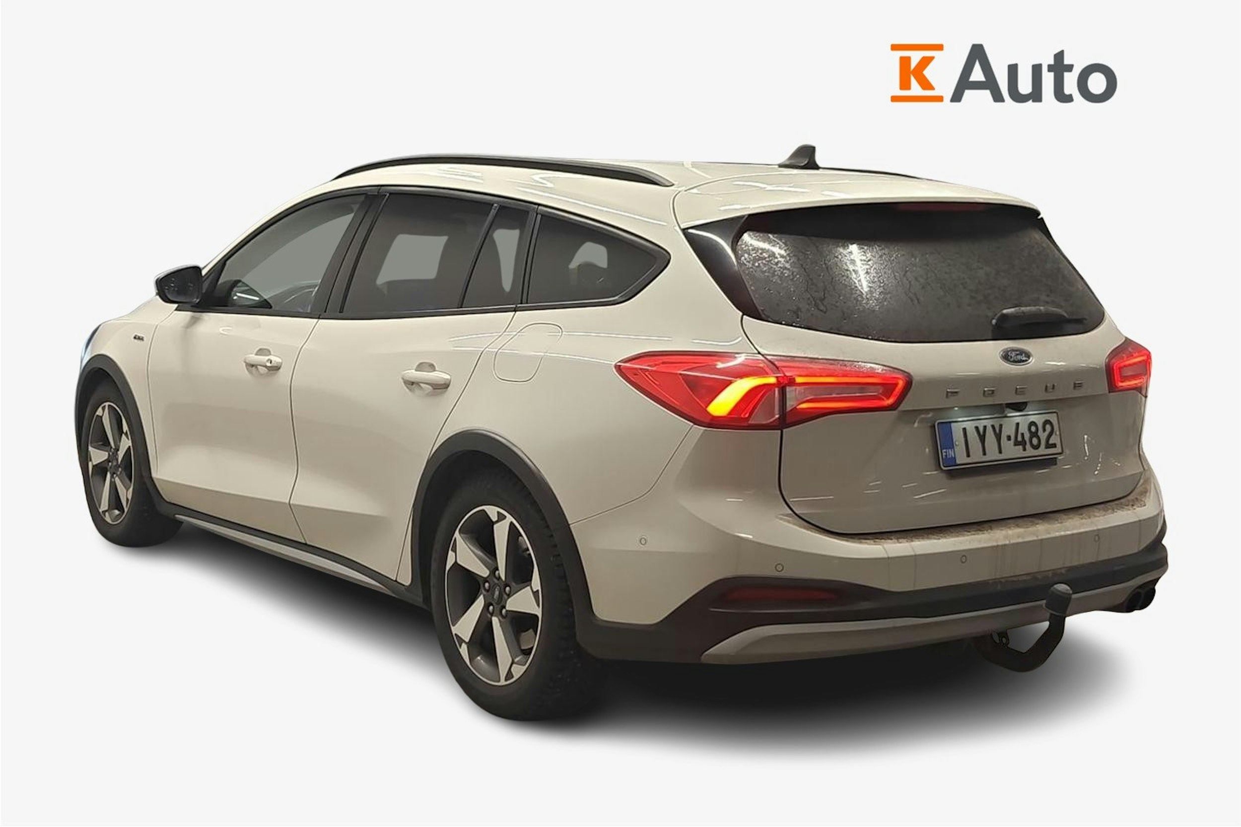 valkoinen Ford Focus 2021 kuva 2.