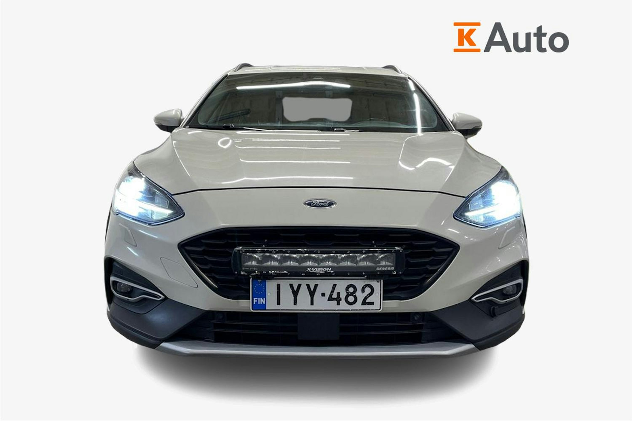 valkoinen Ford Focus 2021 kuva 4.