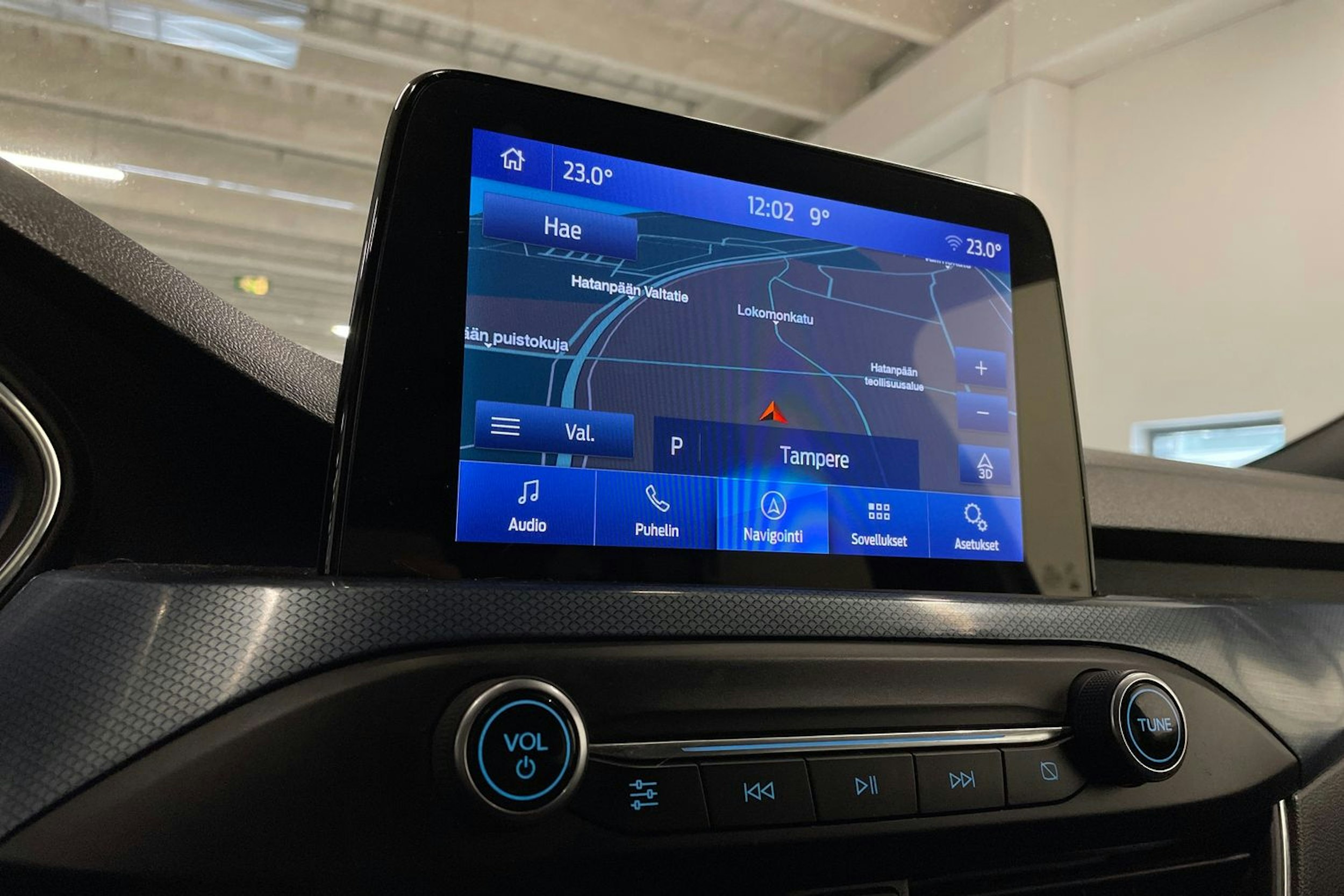 valkoinen Ford Focus 2021 kuva 15.