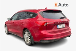 punainen Ford Focus 2021 kuva 2.