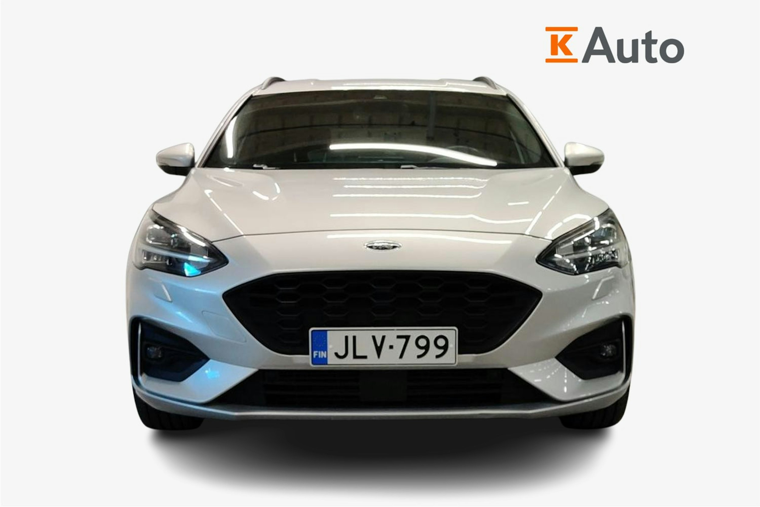 Harmaa Ford FOCUS 2021 kuva 5.
