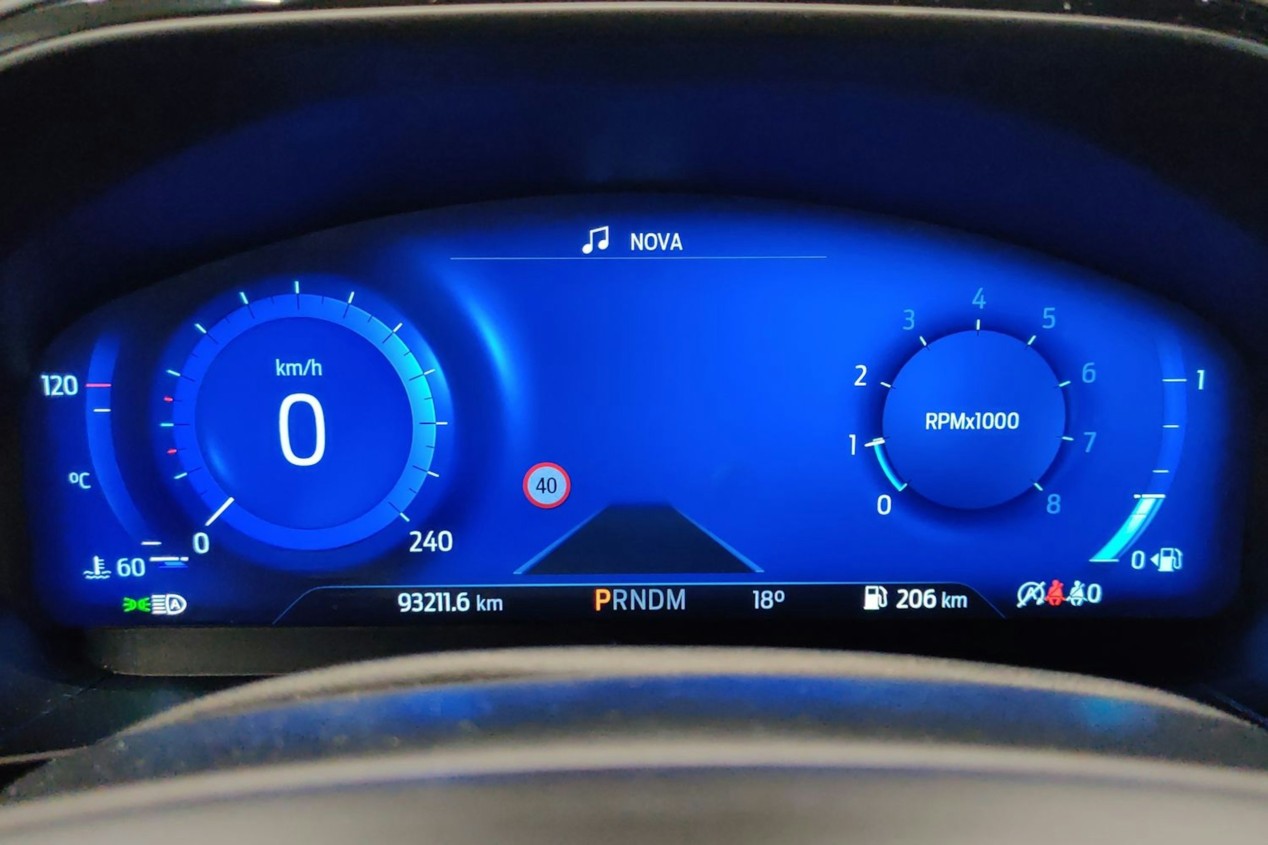 Harmaa Ford FOCUS 2021 kuva 14.
