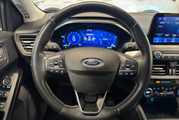 sininen Ford Focus 2021 kuva 11.