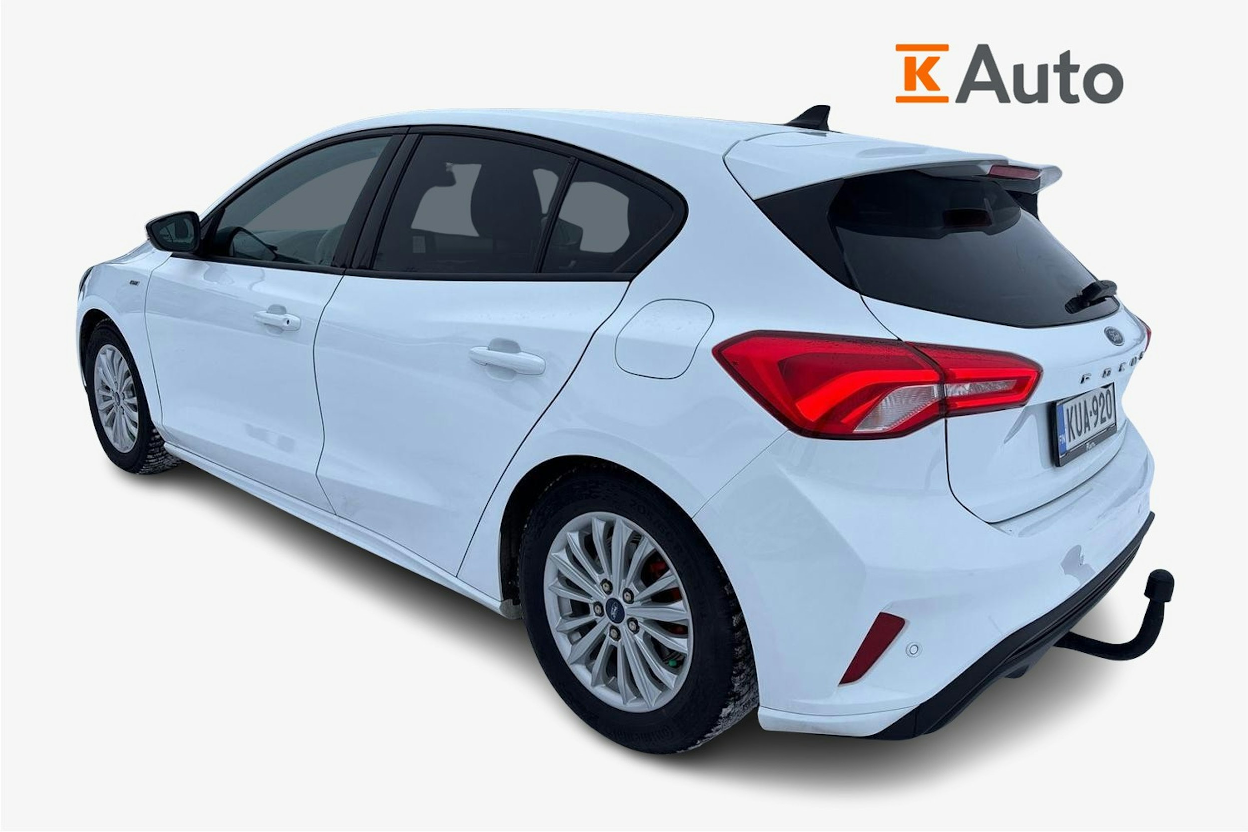 valkoinen Ford Focus 2021 kuva 2.