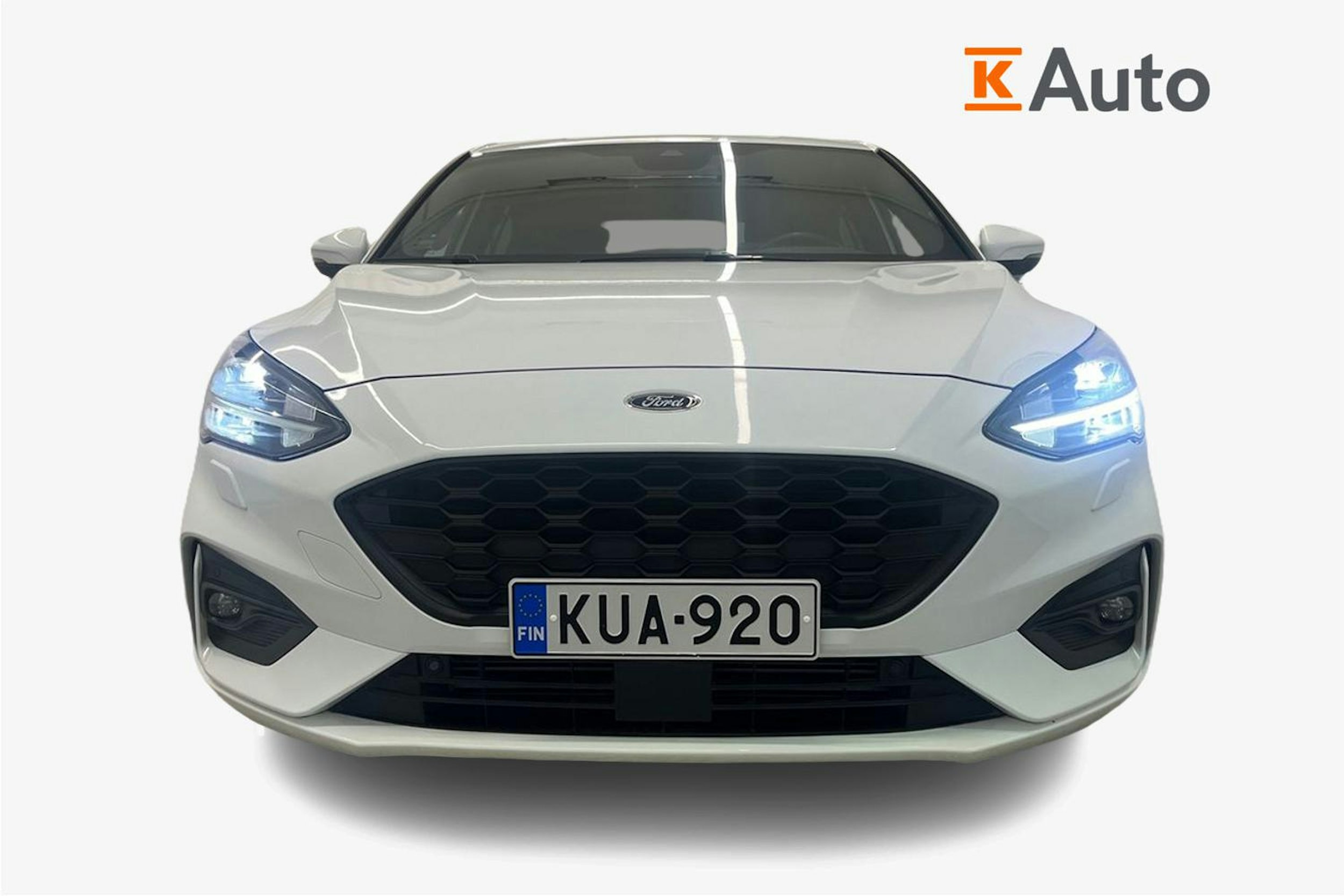 valkoinen Ford Focus 2021 kuva 5.