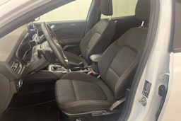 valkoinen Ford Focus 2021 kuva 16.