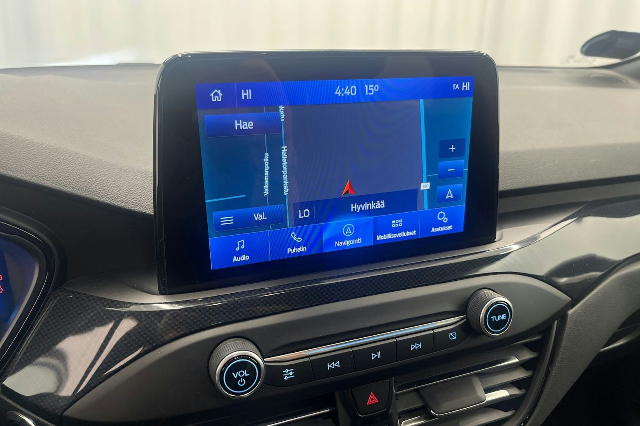 valkoinen Ford Focus 2021 kuva 20.