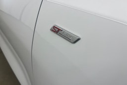 valkoinen Ford Focus 2021 kuva 27.